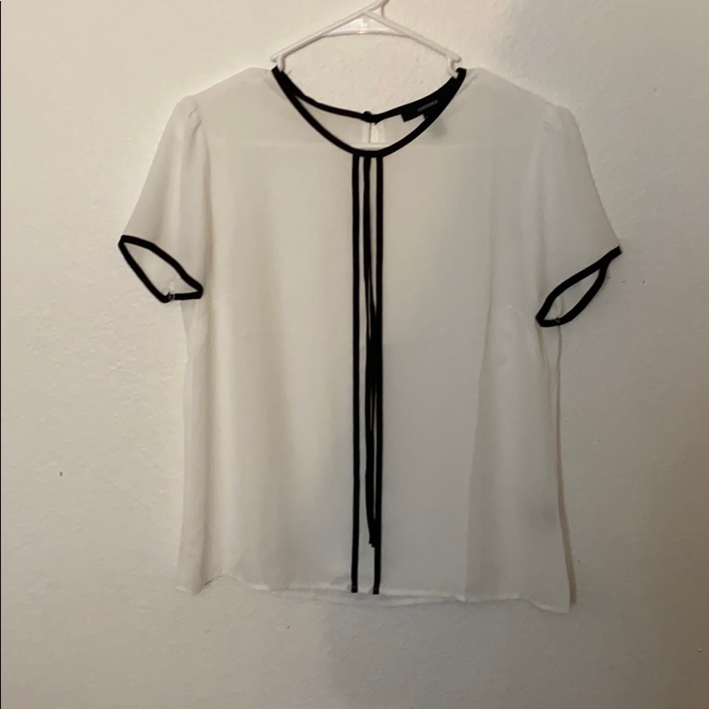 Black and White Dress Blouse!